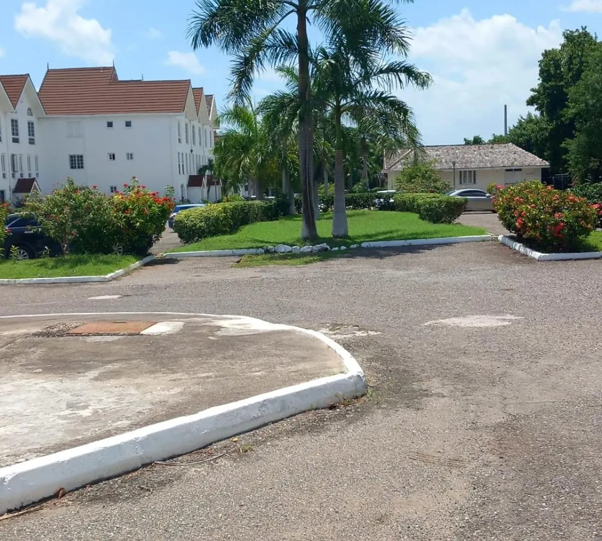 Penzion Seacastle Deluxe Studio Montego Bay