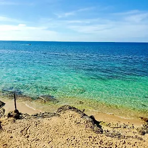 https://evelins-on-the-beach.hotelsnegriljamaica.com