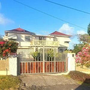 https://castle-vue-bb.greaterantilleshotels.net
